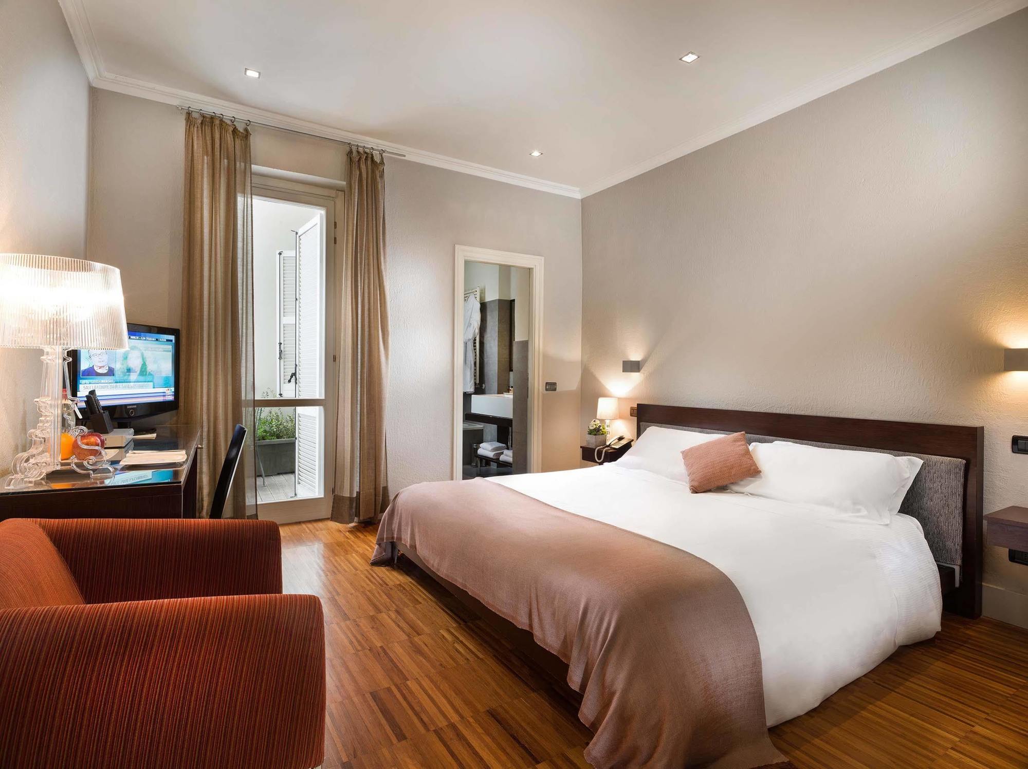 Townhouse 12 Hotel Milan Exterior photo